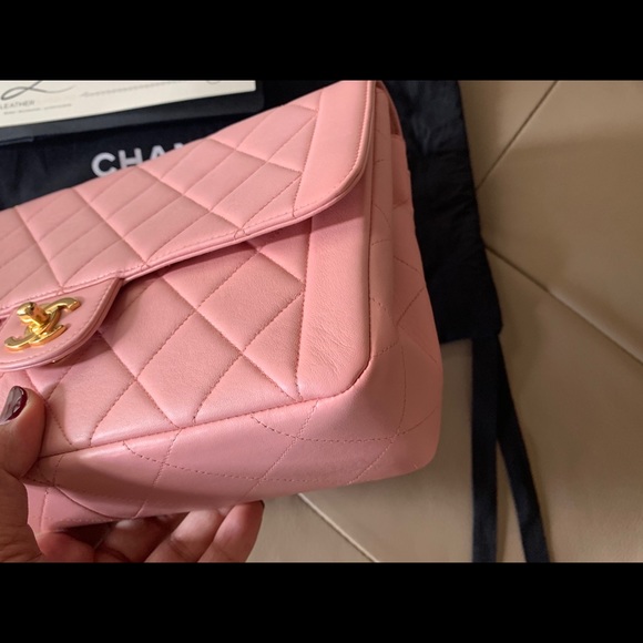 Chanel medium Classic quilted single flap bag - Picture 4 of 13